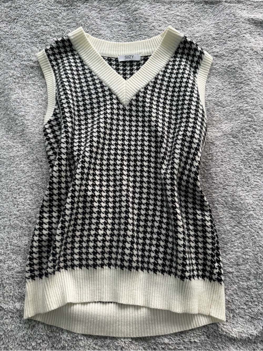Suzy Black & White Houndstooth V-Neck Sweater Vest